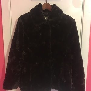 Faux Fur Coat! 😎❄️